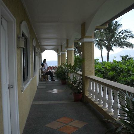 Playa Papagayo Beach Inn Olongapo Buitenkant foto