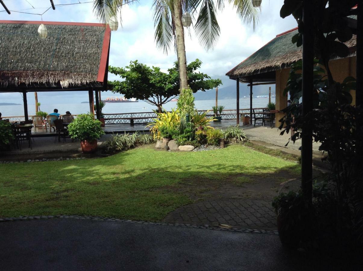 Playa Papagayo Beach Inn Olongapo Buitenkant foto